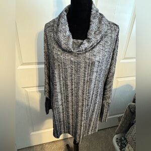Light weight cowl neck grey sweater top size 3X